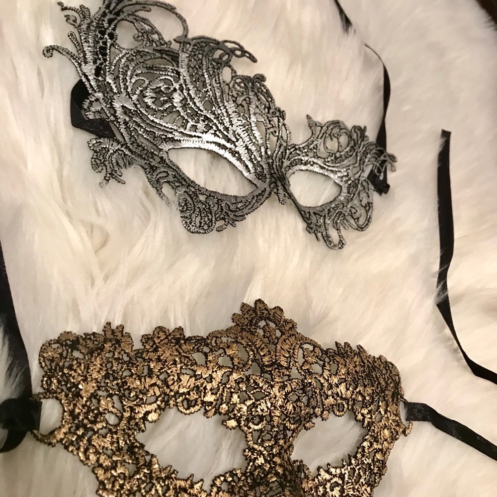 Sexy Carnaval Mask - Picture 3 of 3